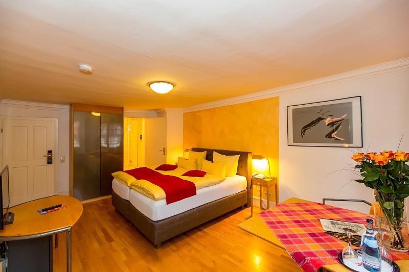 Hotel Goldener Falke - image 32