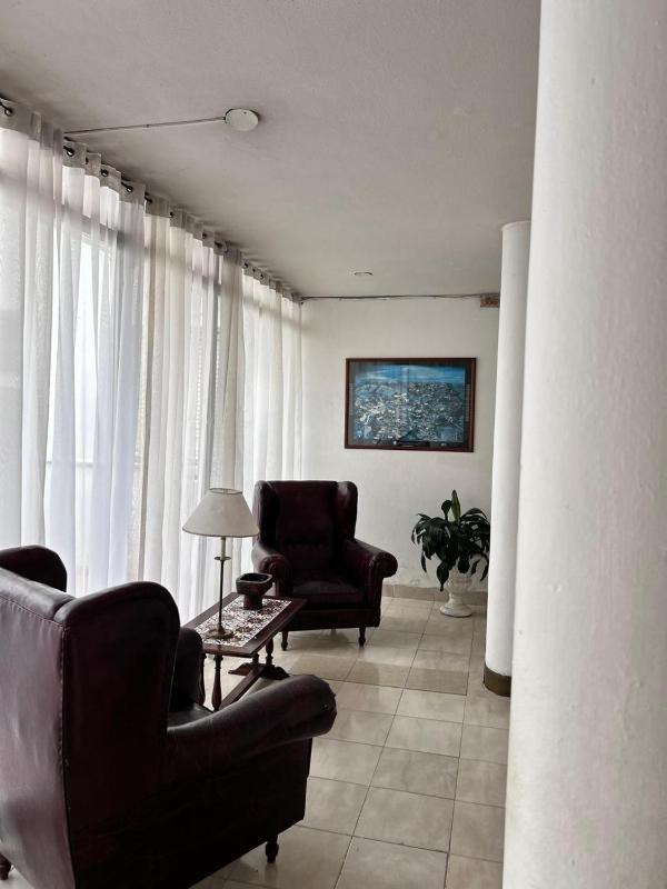 Hotel Continental - image 4