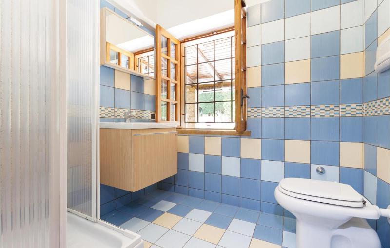 Four-Bedroom Holiday Home image 4
