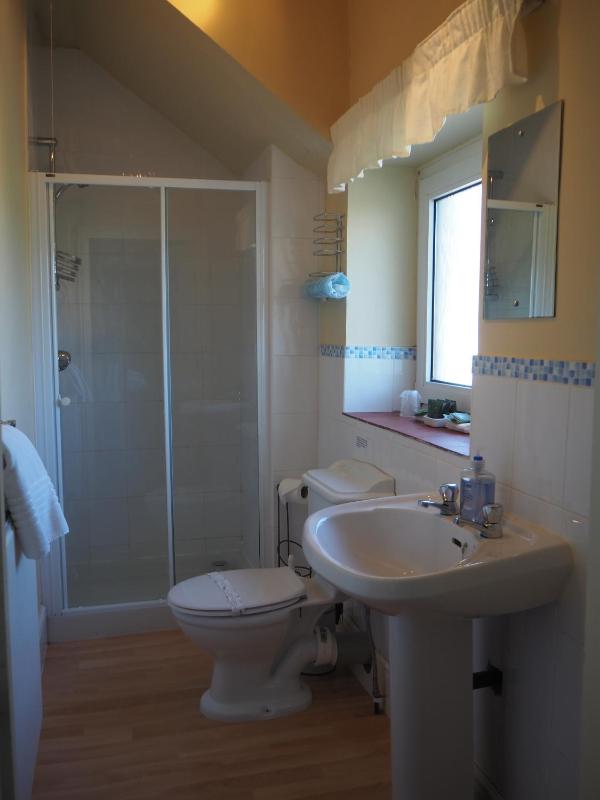 Double Room with Private Bathroom image 4