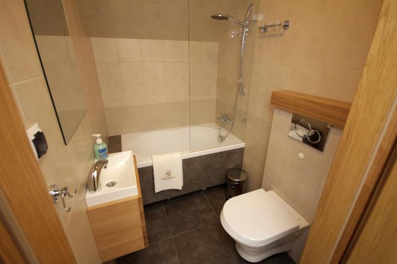 Double Room image 2