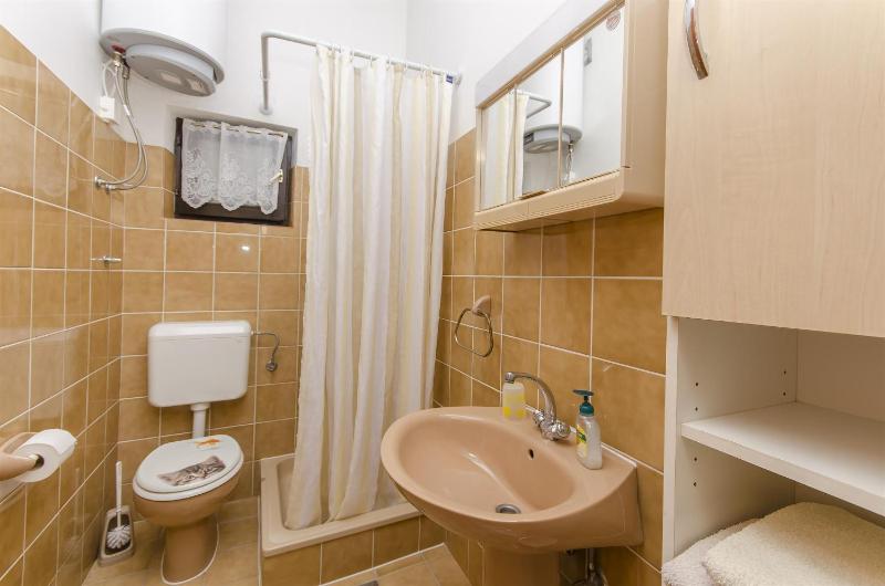 Double Room - Second Floor image 3