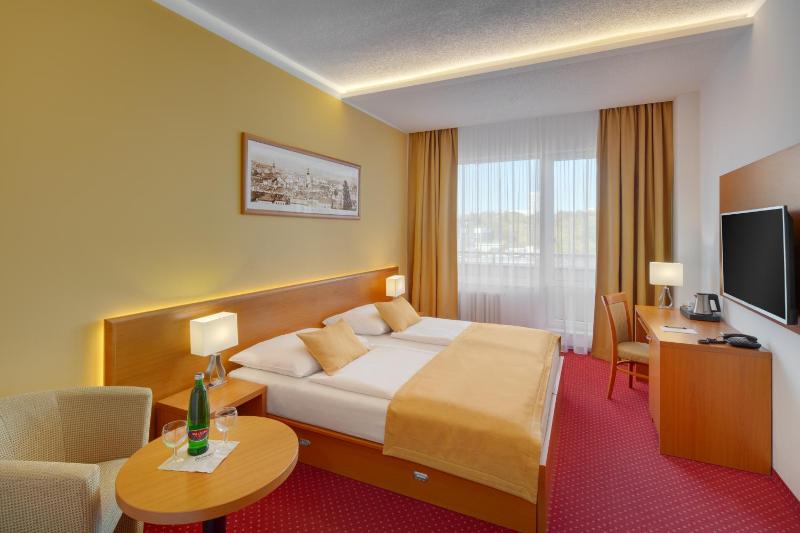 Double or Twin Room with Access to public Relax Centre image 3