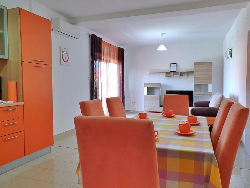 Apartments Rea - image 19