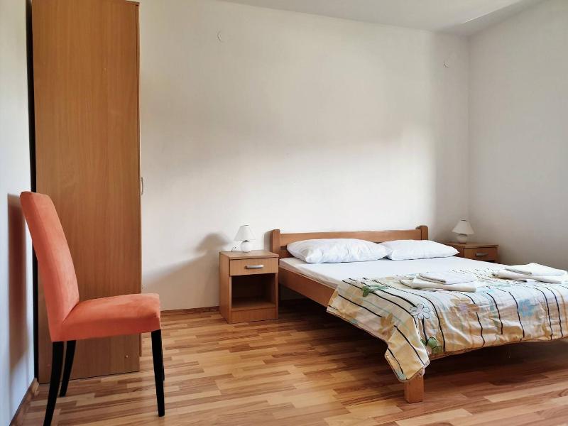 Apartments Rea - image 10