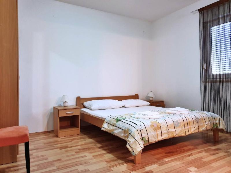 Apartments Rea - image 15