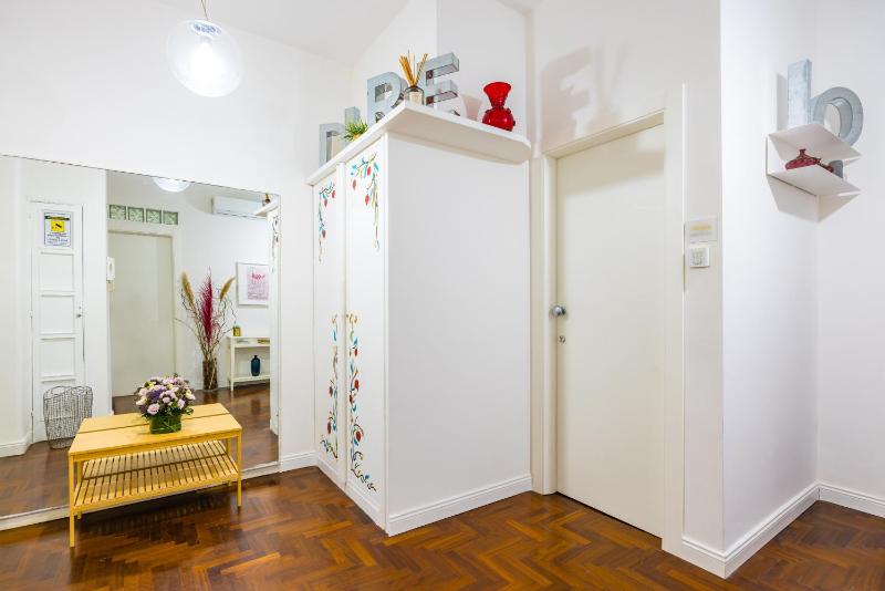 Direlo Guest House - image 13