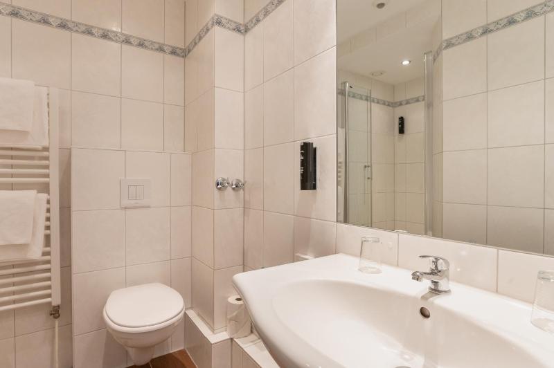 Comfort Double or Twin Room image 3