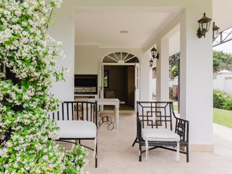 Hyde Park Retreat - image 16