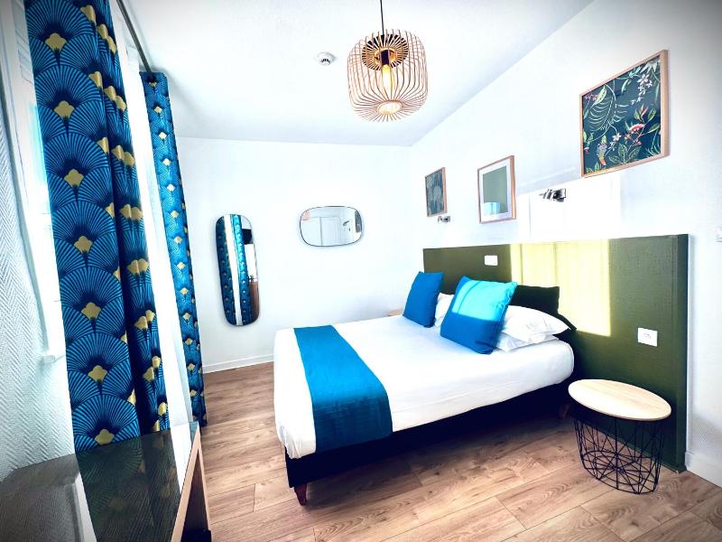 Club Room image 3
