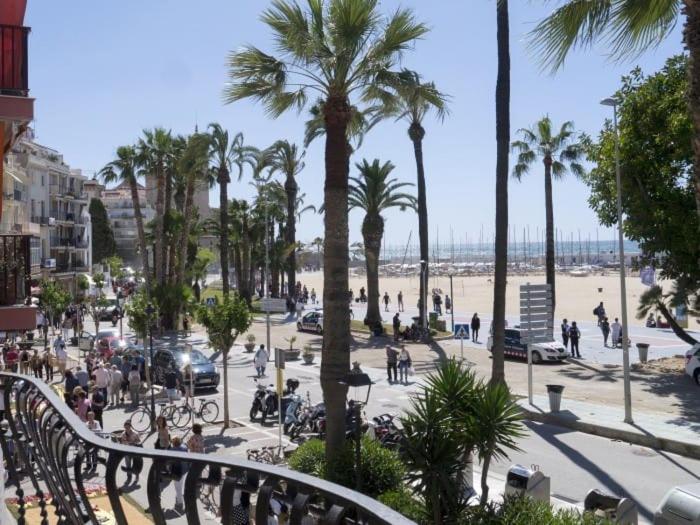 Sitges Seafront BATLLÓ - image 13