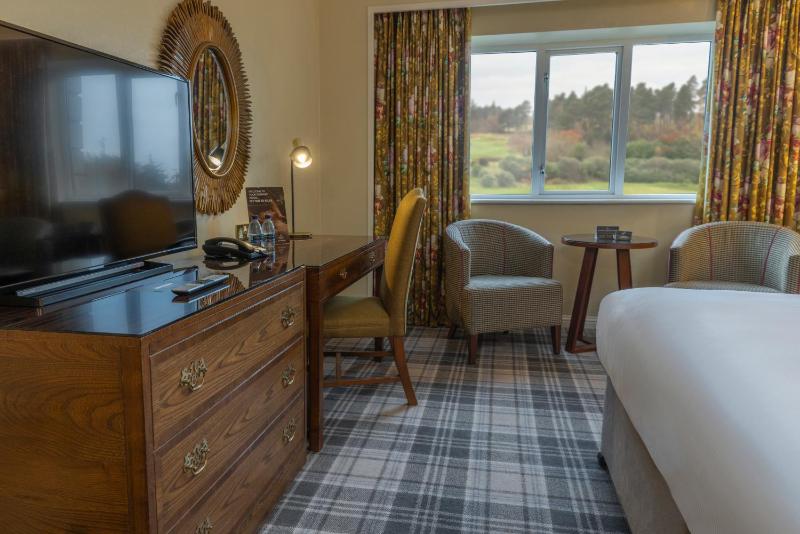 Feature Double Room image 4