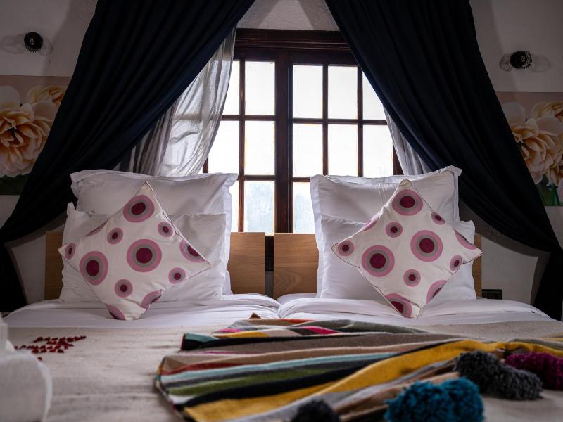Resort Hotel El Cortijo & Spa - image 14