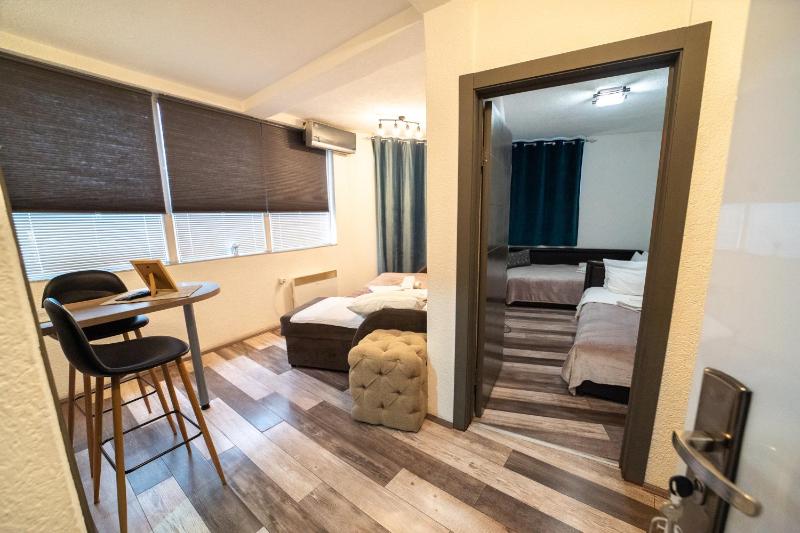 Apartment image 4