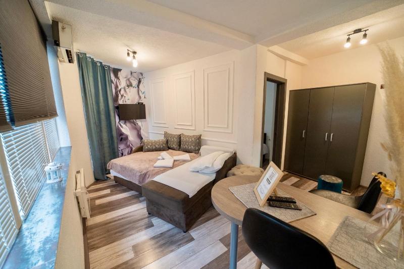 Apartment image 3