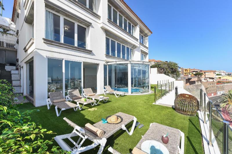Seaview Holiday Rental by VillaGranCanaria - image 30