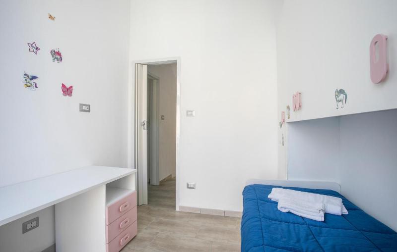 3 Bedroom Beautiful Home In Avola - image 5