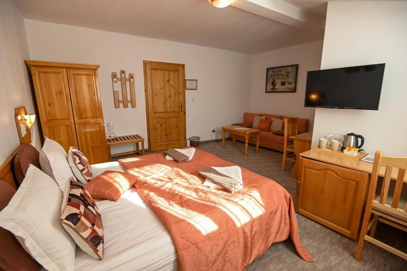 Deluxe Double Room image 1