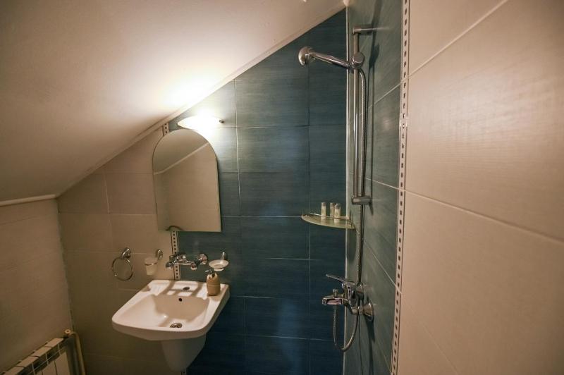 Small Double or Twin Room image 4