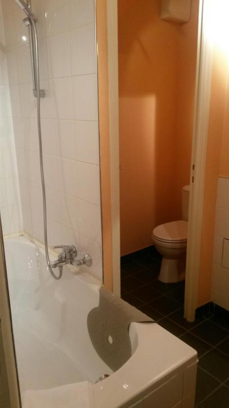 Large Double Room image 3
