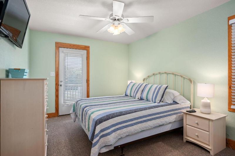 WH582 Beachnuts Too - image 36