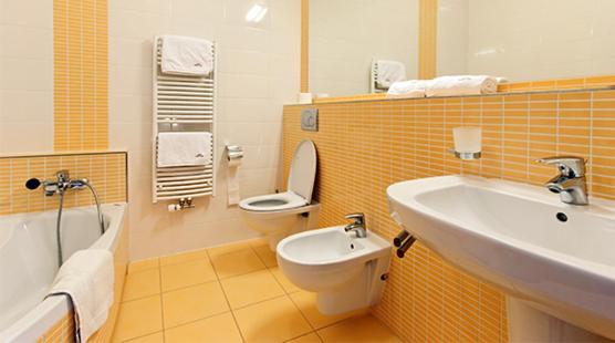 Superior Double Room with Extra Bed image 2
