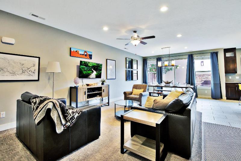 Four-Bedroom Holiday Home image 1