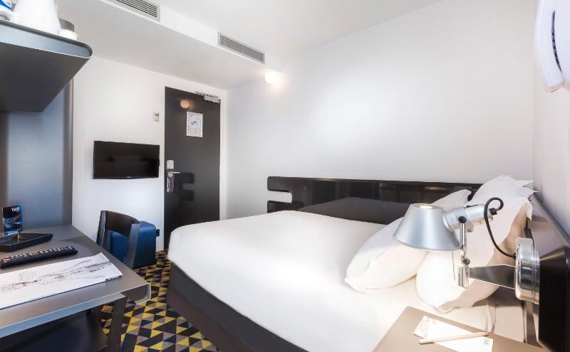 Cosy Double Room image 2