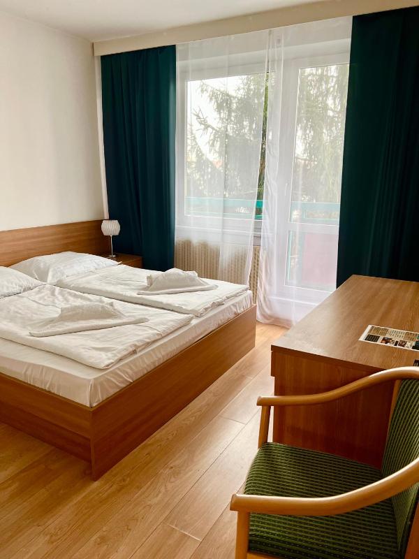 Standard Apartment image 3