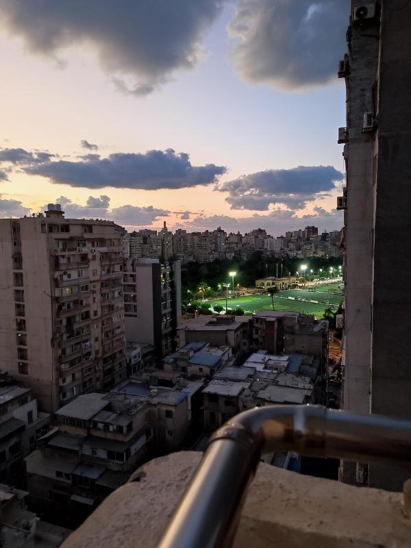 Charming 3-Bedroom Apartment in Alexandria with City View - image 4