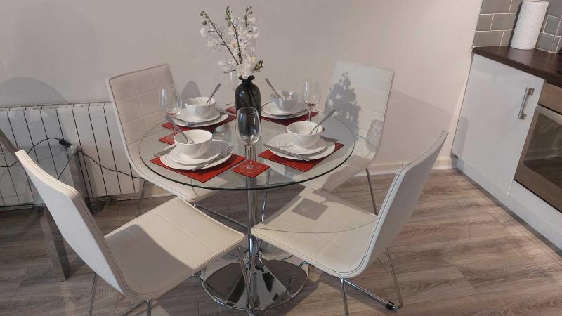 Newly Refurbed 2BD Trinity College & Temple Bar - image 12