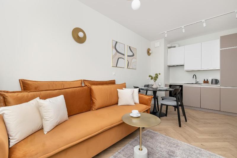 Nowoczesne Apartamenty z Parkingiem & Balkonem by Noclegi Renters - image 36