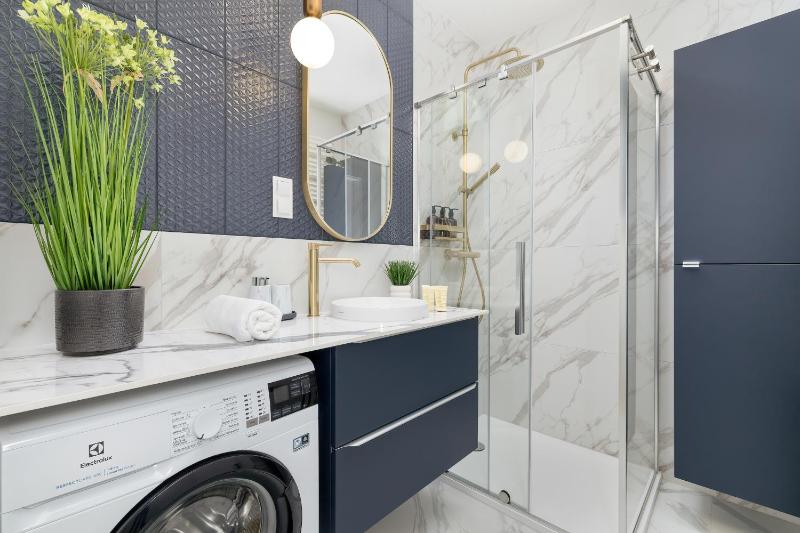 Nowoczesne Apartamenty z Parkingiem & Balkonem by Noclegi Renters - image 11