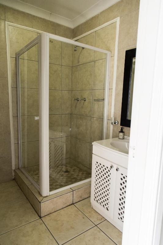 Nahoon Beach Villas Self Catering Apartments - image 3