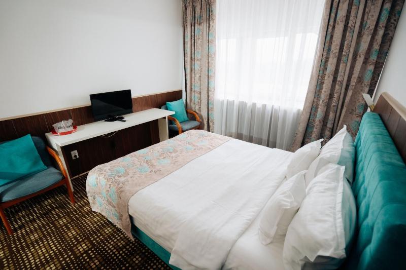 Superior King Room image 4