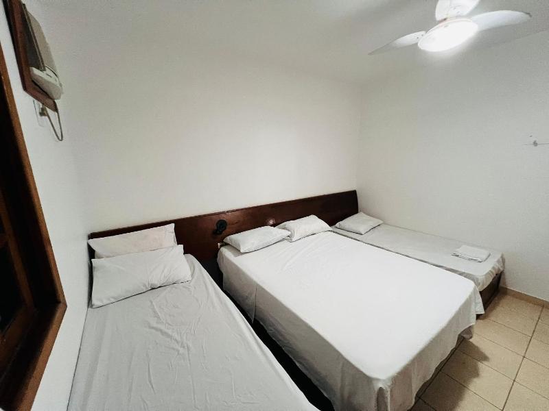 Condomínio quarto e sala - image 43