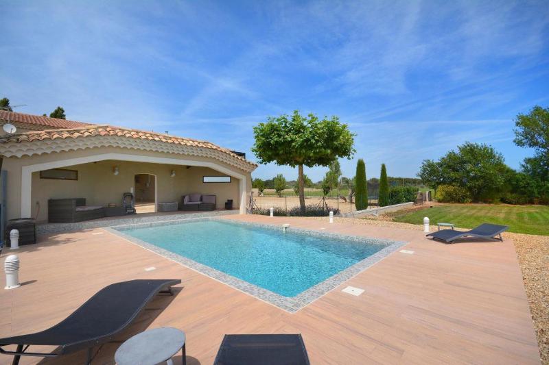 Vacation rental with pool and Jacuzzi close to Arles - sleeps 10 - image 47