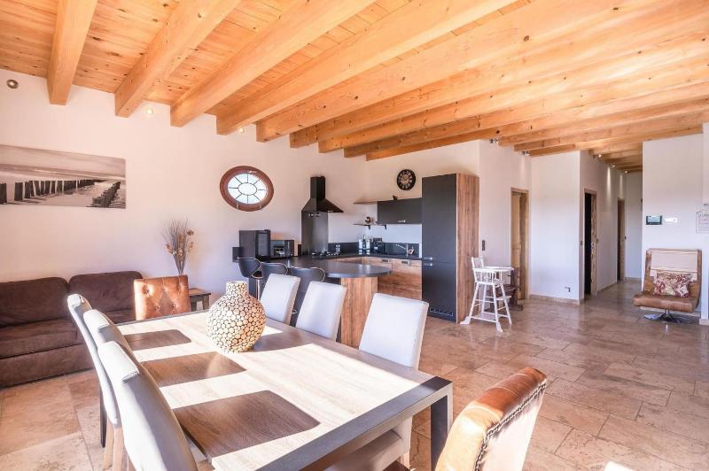 Vacation rental with pool and Jacuzzi close to Arles - sleeps 10 - image 43