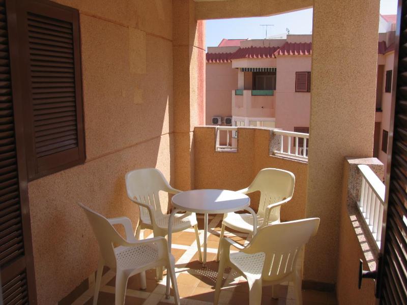 Three-Bedroom Apartment with Balcony image 4