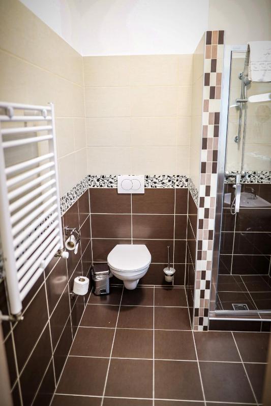 Superior Double Room image 3