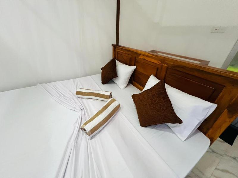 Double Room with Private Bathroom image 2