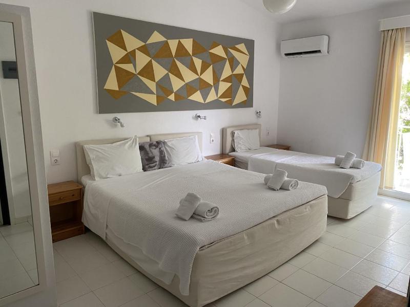 Manolis' House - image 3