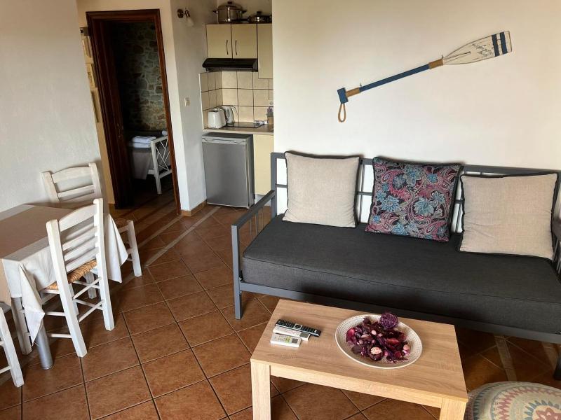 One-Bedroom Apartment with Balcony image 3