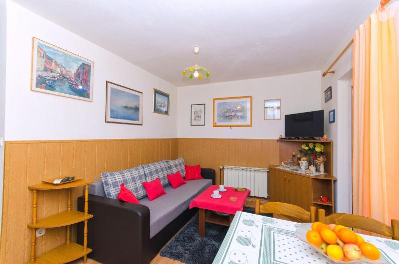 Apartment Vrilo - image 4