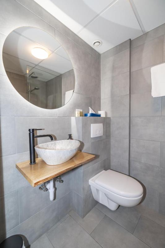 Standard Triple Room image 3