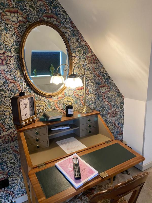 Executive Suite image 3