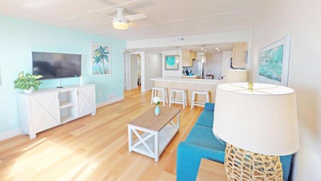 Two-Bedroom Condo image 4