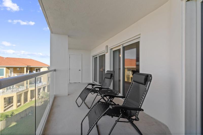 Regency Towers Unit 406W - image 4