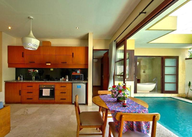 Beautiful Bali Villas - 6 mins walk to the beach - image 16