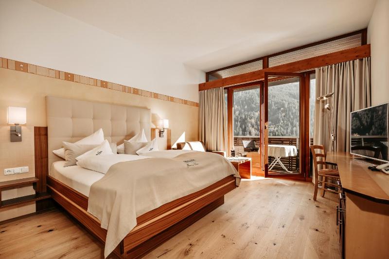 Double Room image 1